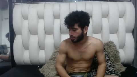 aaron_jones_1 online show from 06/02/26, 04:53