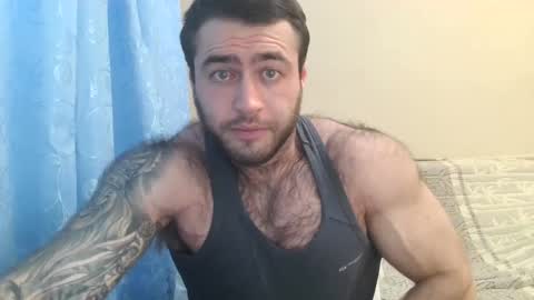 Snapshot of aaron_royal chatting on 12/15/24, 11:01 Davin tayl online show from 12/15/24, 11:01