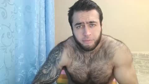 Snapshot of aaron_royal chatting on 12/30/24, 06:27 Davin tayl online show from 12/30/24, 06:27