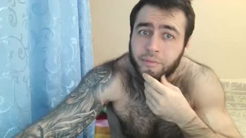 Snapshot of aaron_royal chatting on 01/03/25, 05:42 Davin tayl online show from 01/03/25, 05:42