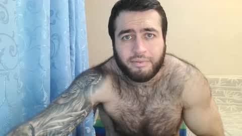 Snapshot of aaron_royal chatting on 01/10/25, 05:34 Davin tayl online show from 01/10/25, 05:34