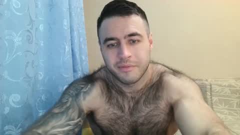 Snapshot of aaron_royal chatting on 01/20/25, 05:06 Davin tayl online show from 01/20/25, 05:06