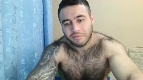 Snapshot of aaron_royal chatting on 01/27/25, 06:20 Davin tayl online show from 01/27/25, 06:20