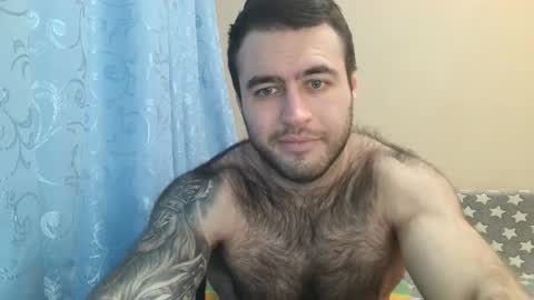 Snapshot of aaron_royal chatting on 02/20/25, 05:40 Davin tayl online show from 02/20/25, 05:40