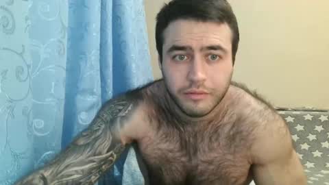 Snapshot of aaron_royal chatting on 02/28/25, 05:37 Davin tayl online show from 02/28/25, 05:37