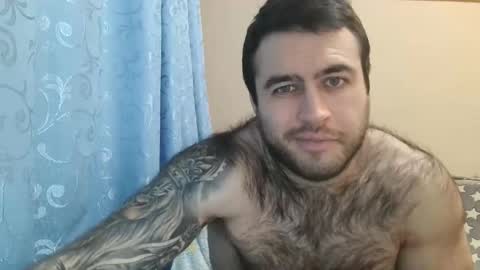 Snapshot of aaron_royal chatting on 03/05/25, 06:34 Davin tayl online show from 03/05/25, 06:34