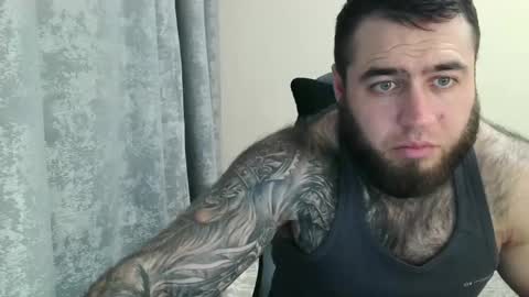 Snapshot of aaron_royal chatting on 09/11/25, 05:13 Davin tayl online show from 09/11/25, 05:13