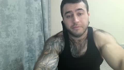 Snapshot of aaron_royal chatting on 09/21/25, 05:25 Davin tayl online show from 09/21/25, 05:25