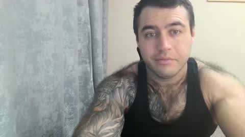 Snapshot of aaron_royal chatting on 09/25/25, 03:54 Davin tayl online show from 09/25/25, 03:54