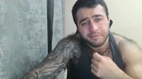 Snapshot of aaron_royal chatting on 10/02/25, 04:36 Davin tayl online show from 10/02/25, 04:36