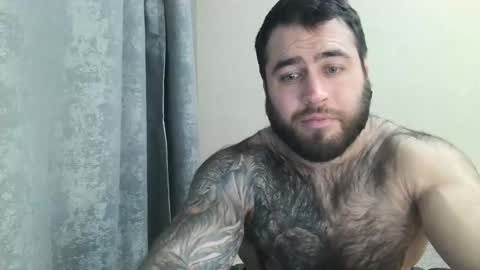 Snapshot of aaron_royal chatting on 11/14/25, 04:28 Davin tayl online show from 11/14/25, 04:28