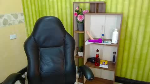 im NiallDun online show from 01/12/25, 05:45