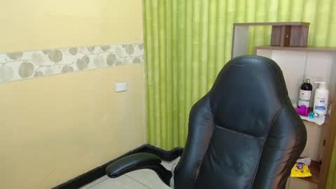 im NiallDun online show from 02/13/25, 02:45