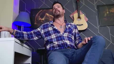 Aaron online show from 11/20/25, 05:29