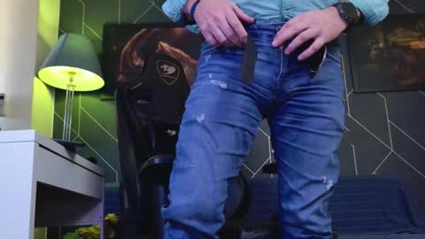 Aaron online show from 01/17/26, 12:21