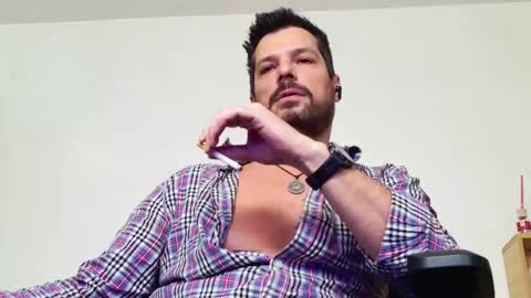 Aaron online show from 04/21/26, 04:52