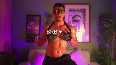 AARON  online show from 11/10/25, 08:02