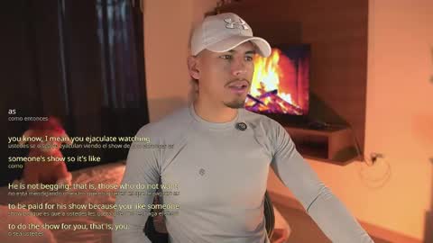 Snapshot of aaronfox_ chatting on 05/17/26, 12:12 AARON online show from 05/17/26, 12:12