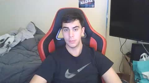 Snapshot of aaronlavine chatting on 11/12/25, 07:03 aaronlavine online show from 11/12/25, 07:03