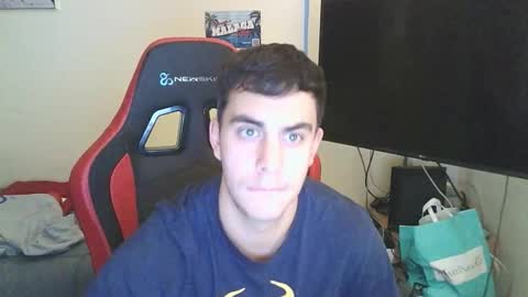 Snapshot of aaronlavine chatting on 11/17/25, 05:30 aaronlavine online show from 11/17/25, 05:30