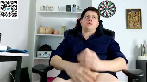 Aaron  online show from 09/25/25, 09:40