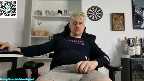 Aaron  online show from 04/10/26, 05:12