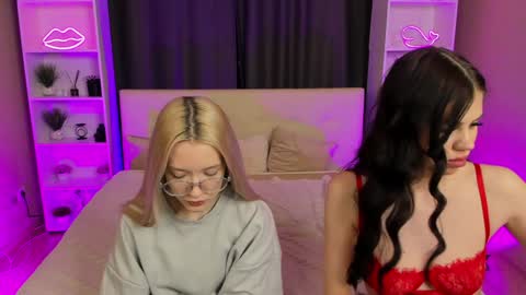 Fiona and Harry online show from 12/20/24, 09:17