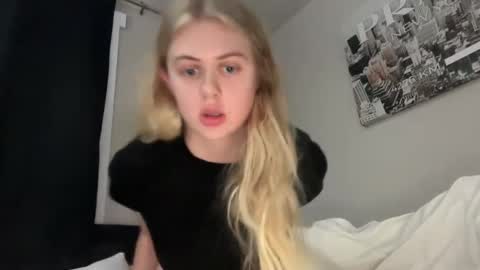 ababyy2901 online show from 10/08/25, 06:55