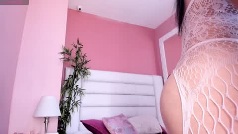 abbey_walker online show from 12/19/24, 06:12