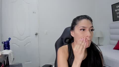 abbey_walker online show from 01/23/25, 02:33