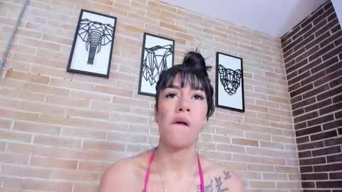 abbey_walker online show from 11/04/25, 11:09