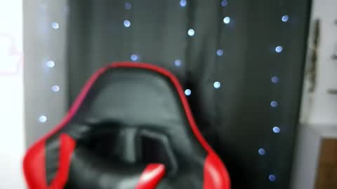 Martina online show from 12/19/25, 01:07