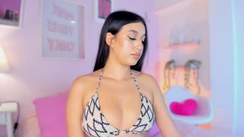 Snapshot of abbie_foxxx chatting on 02/05/25, 07:53 abbie online show from 02/05/25, 07:53