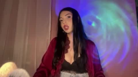 Mia  online show from 07/11/26, 11:02