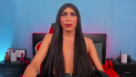 Abbigail Fuster  online show from 01/04/25, 05:27