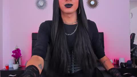 Abbigail Fuster  online show from 02/18/25, 08:14