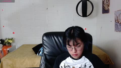 Abbi online show from 12/19/24, 01:40