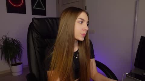 ABBY LAKER online show from 02/25/25, 07:36