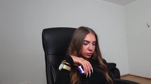 ABBY LAKER online show from 10/21/25, 01:12