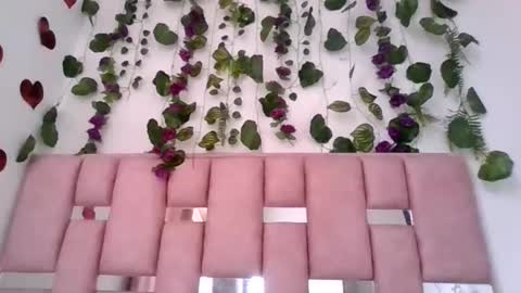 abby_moss_2 online show from 04/23/26, 12:29