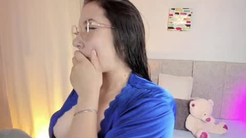 abby_pink1 online show from 04/22/26, 04:37