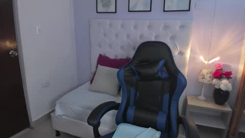 Abby Roux online show from 03/08/26, 01:26