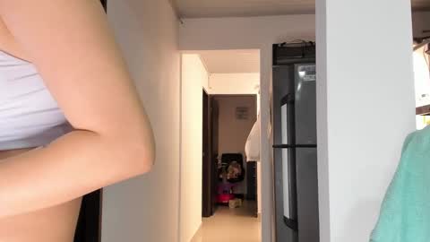 Snapshot of abby_saenz01 chatting on 09/20/25, 06:53 Abby Saenz online show from 09/20/25, 06:53