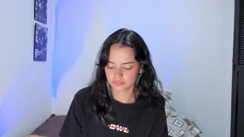 Snapshot of abby_saenz01 chatting on 09/24/25, 06:00 Abby Saenz online show from 09/24/25, 06:00