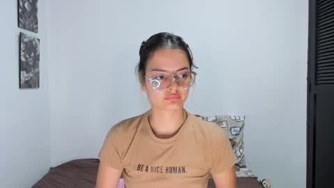 Snapshot of abby_saenz01 chatting on 10/02/25, 11:45 Abby Saenz online show from 10/02/25, 11:45