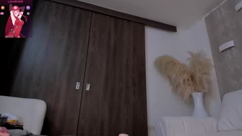 Abby online show from 11/12/25, 12:38