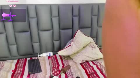 abbyadams23 online show from 12/05/25, 04:10