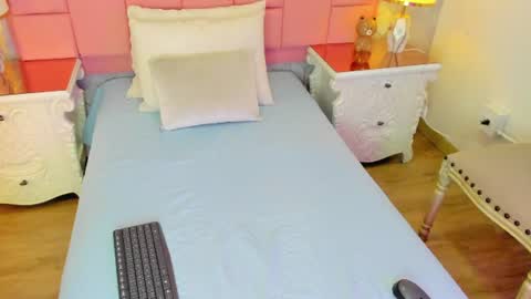 abbye rose online show from 06/17/26, 07:48
