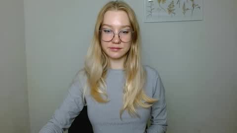 Snapshot of abbymoore__ chatting on 09/13/25, 08:58 Abby Lovense is active online show from 09/13/25, 08:58