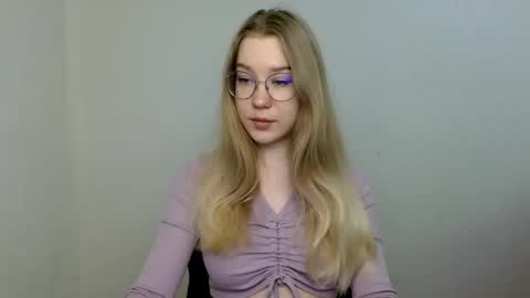Snapshot of abbymoore__ chatting on 06/02/26, 10:28 Abby Lovense is active online show from 06/02/26, 10:28